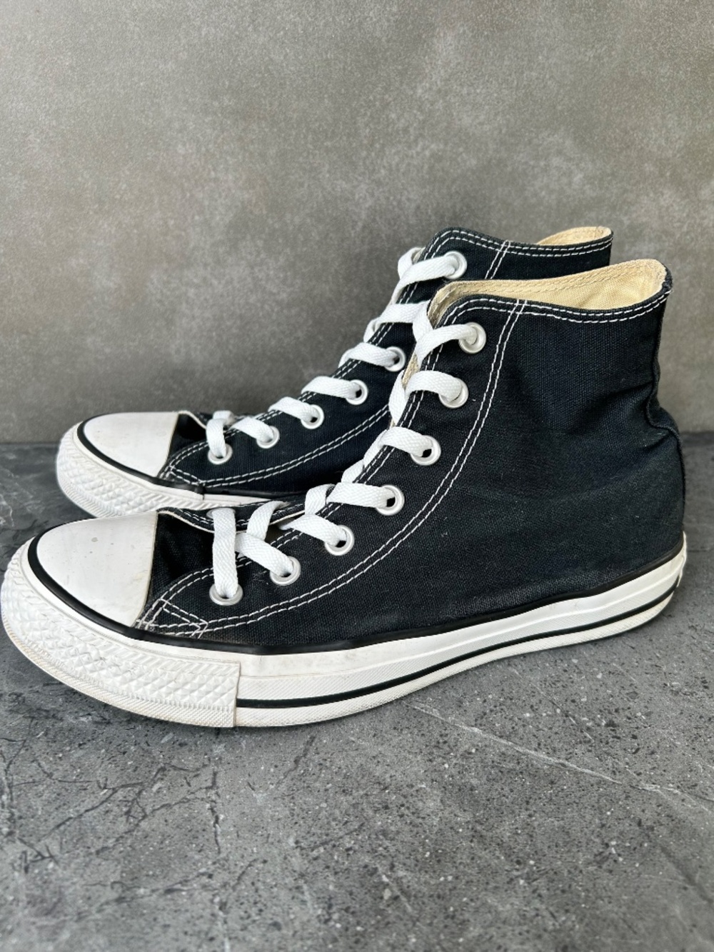 CONVERSE ALL STAR HIGH TOPS CHUCK TAYLOR BLACK SNEAKERS WOMENS SIZE 8 - Picture 3 of 6